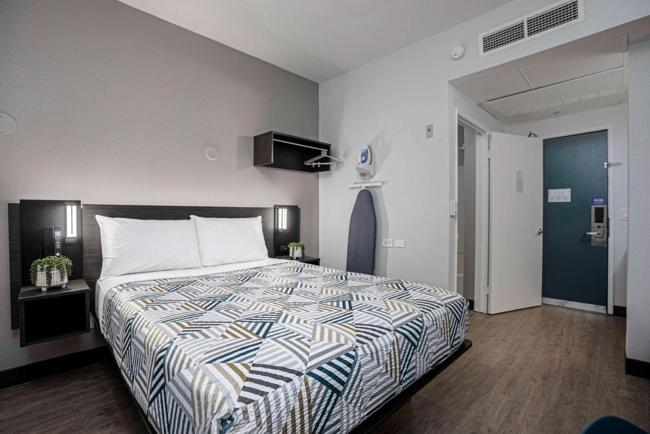 Hotel 6-san Diego, Ca - Downtown 3*
