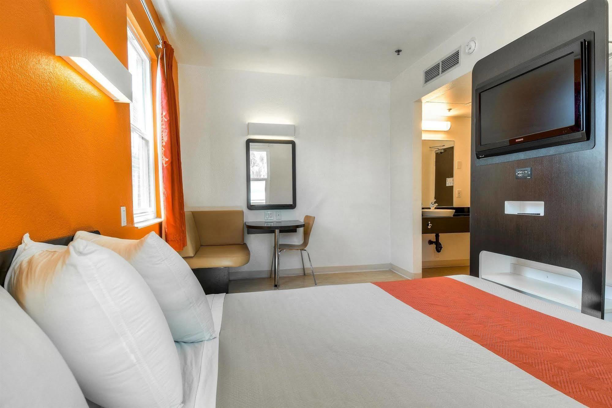 6-san Diego, Ca - Downtown 2*